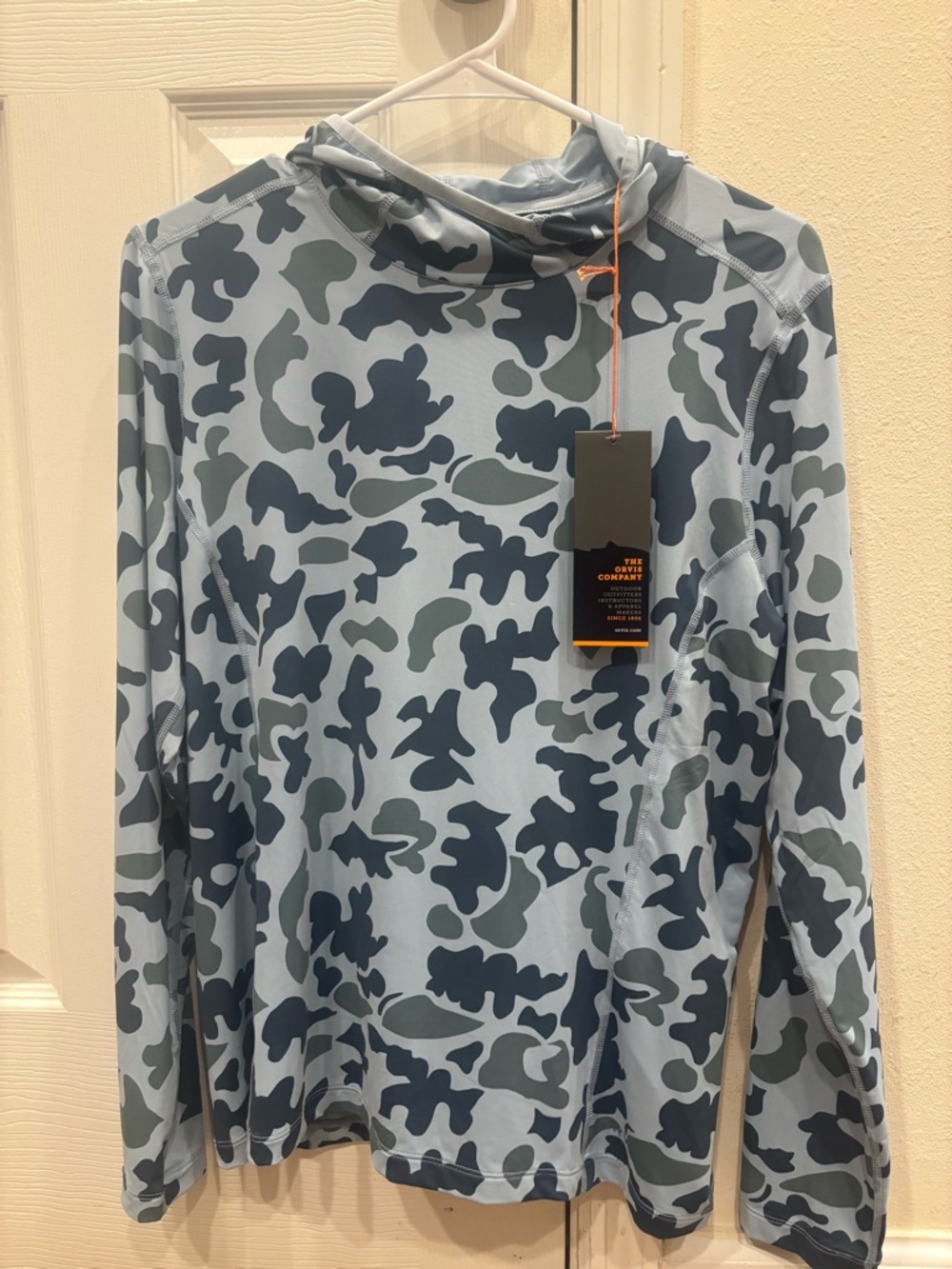 Orvis Sun DefenseLight Blue and Gray Camo Hooded Performance Shirt - Medium